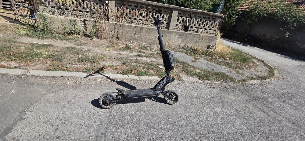 Продавам kukirin G2 max