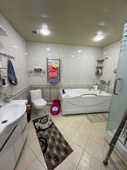 Продается (сотилади) 4х ком кв по ул Рудакий, ор Техногазоил