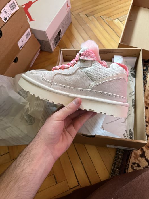 UGG Lowmel Love 25 marimea 37 si 38