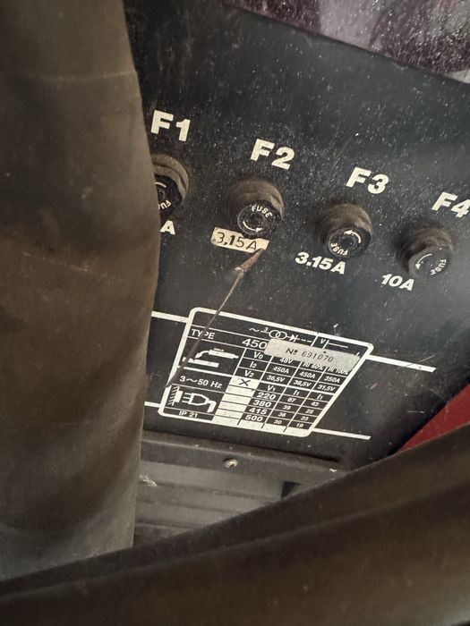 Aparat de sudura industrial cu racire pe lichid