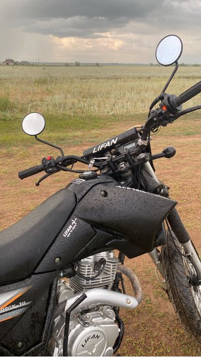 Эндуро мотоцикл.