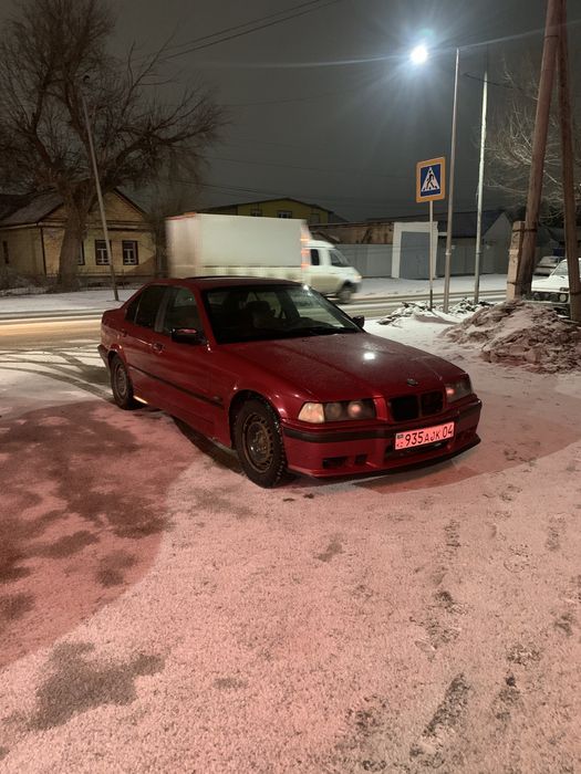 Продам бмв е36 в жорошем состояоии