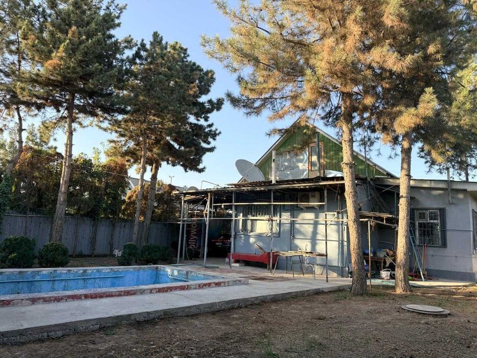 Kottej hovli ijaraga beriladi – 6 sotix, 3 xona