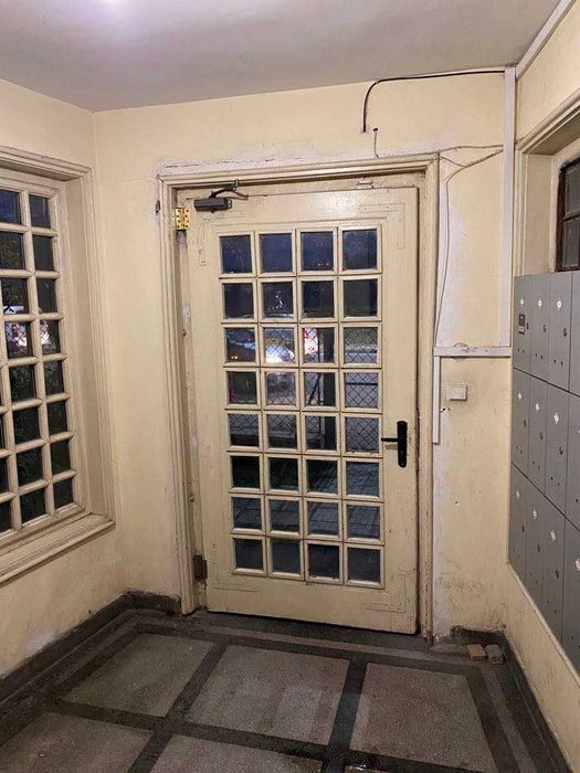 Дава се под наем Четиристаен апартамент в Пловдив, Старият град - 83 кв.м за 484.5 € - Снимка #2