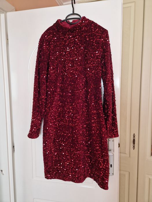 Рокля в цвят бордо р-р 40/М