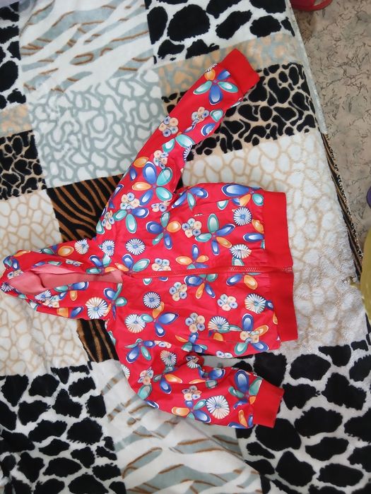 Продается детская ветровка