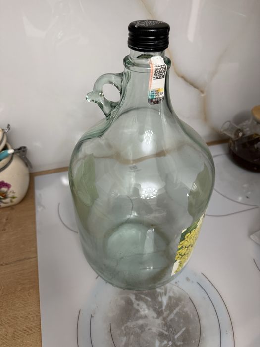 Продам бутыль стекляный 5 литров
