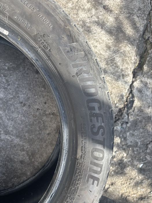 Brigestone Turanza  225 50 R17