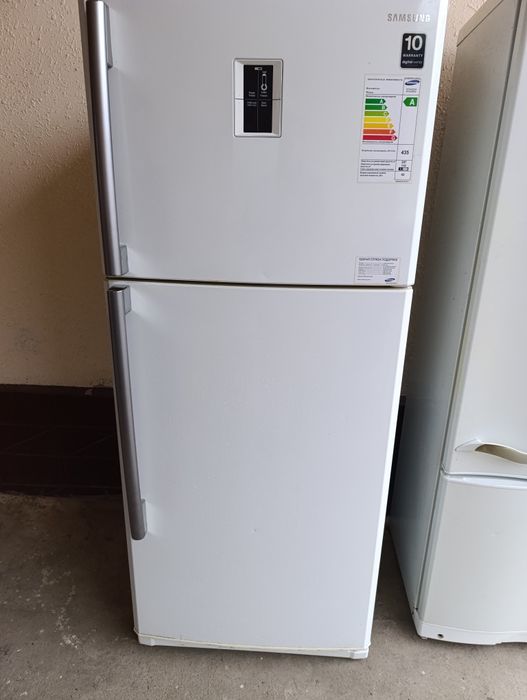 Продам свой холодильник Самсунг инвертор