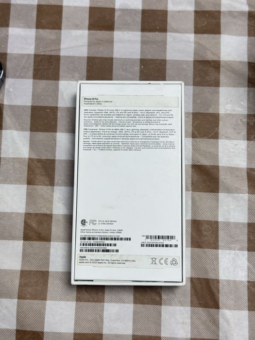 iPhone 14 Pro — Deep Purple, полный комплект