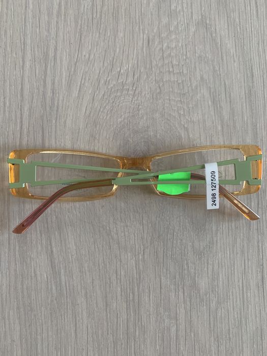 Vand rame ochelari superbe.