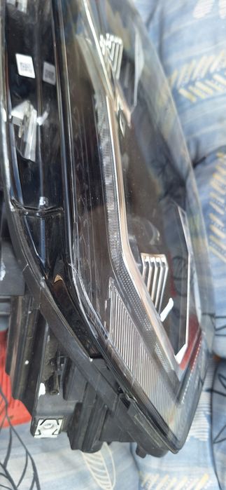 Far stânga+dreapta  Volkswagen Golf 7 ful led facelift