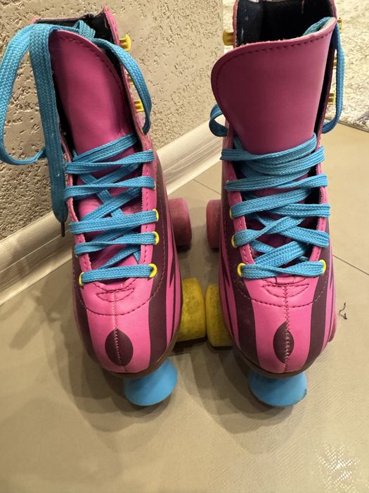 Ролкови кънки за момиче