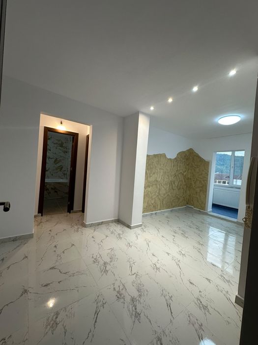 Apartament cu 2 camere de vânzare — fotografia 3