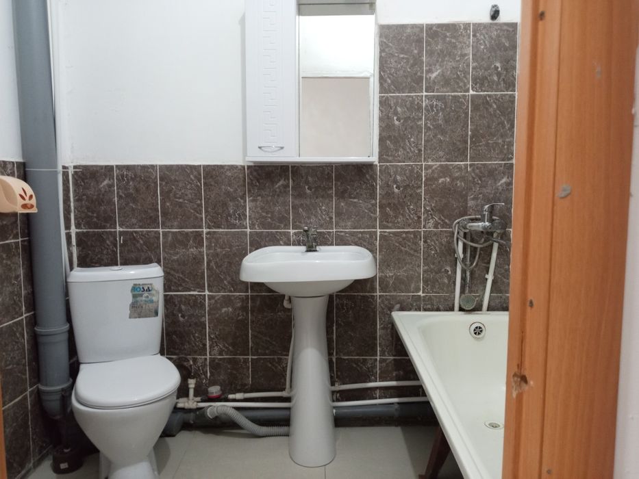 Сдается комната с санузлом