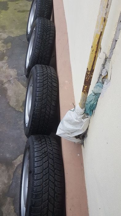 Mini Cooper janre cu anvelope de iarna 175/65/r15