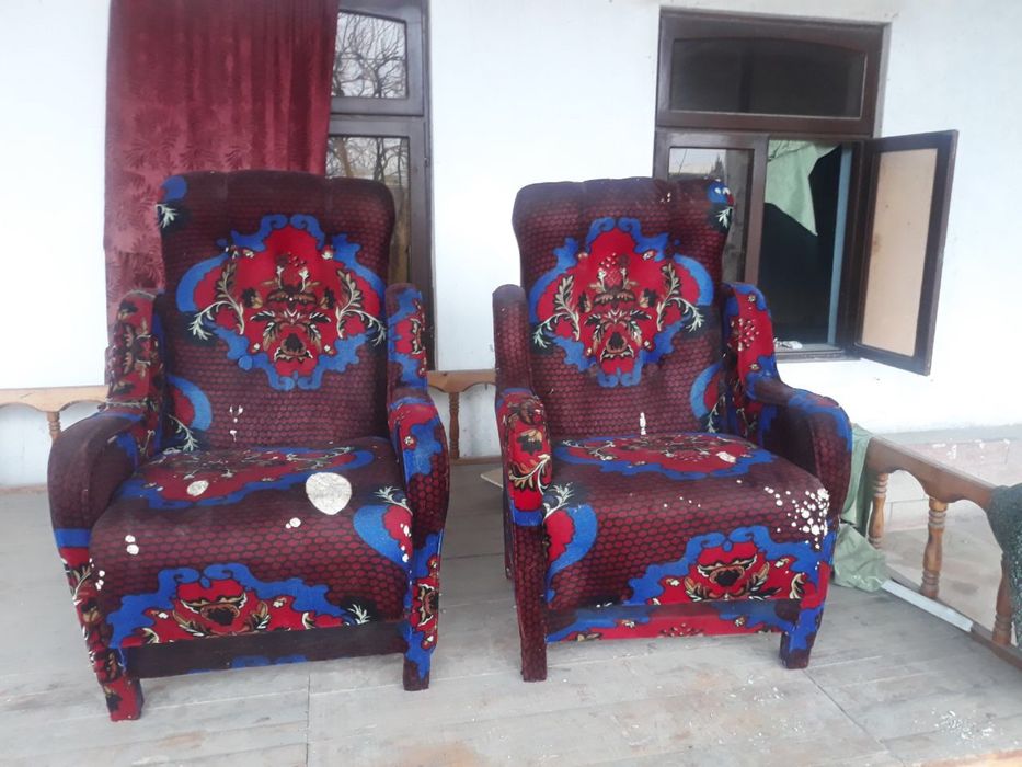 Кресло сотилади