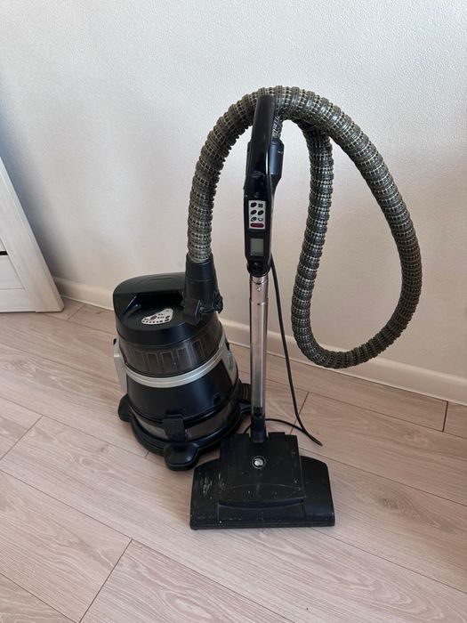 Продается мощный пылесос Roboclean !