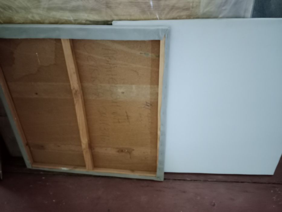 Продам для художника подрамники 60 на 60