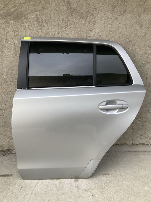 Задна лява врата за тойота урбан крузер/Urban cruiser 09-14г