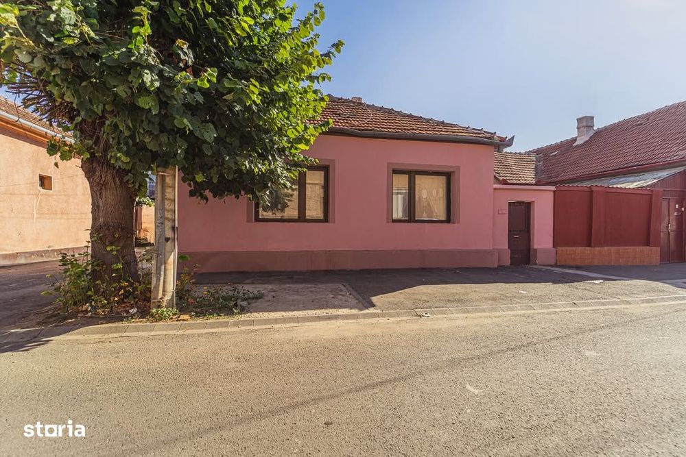 Casa Arad zona Biserica sarbeasca