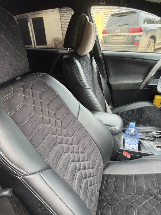 Автомобиль отличном состаяние!