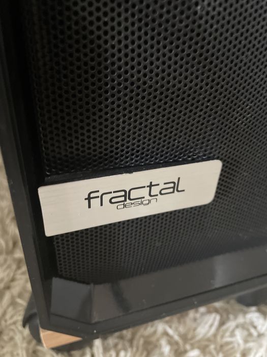 Корпус fractal design meshify c