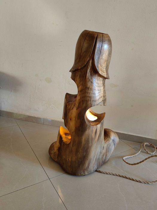 Арт Винарна от орех