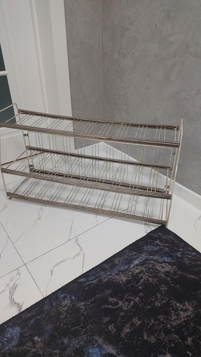 Обувница. Лёгкая, вместительная.