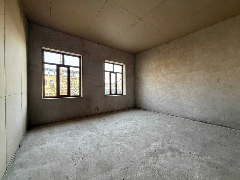 TAYYOR 8 SOTIQLI hovli sotiladi #a797