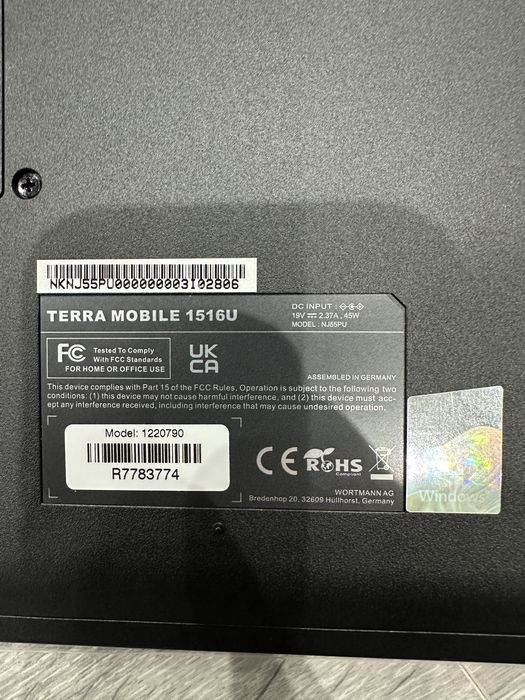 Laptop nou TERRA MOBILE 1516U