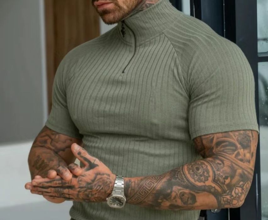 Футболка на замочке