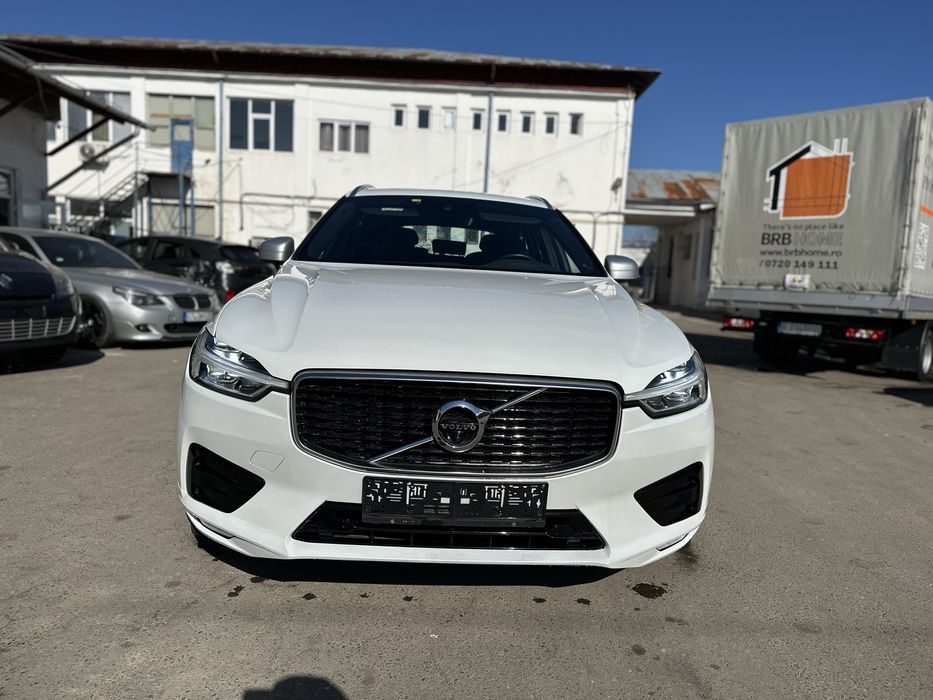 Volvo XC60 2.0d biturbo 235cp automat fab 2018 R-desing Euro6. 4x4 Avariat/lovit.