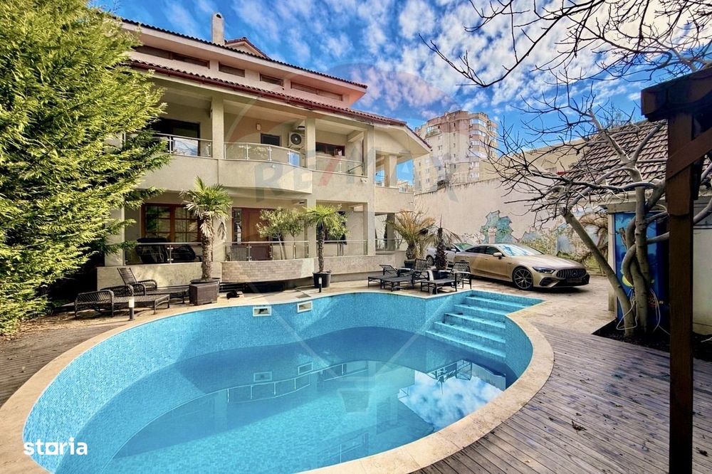Vila / Casa de lux de vanzare 1000mp teren Str. Primaverii Constanta