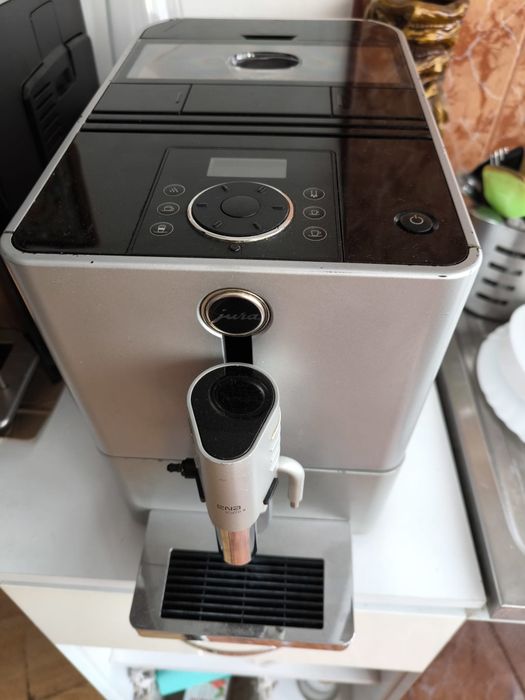 Aparat cafea Jura ena micro 9  perfect funcțional la proba !