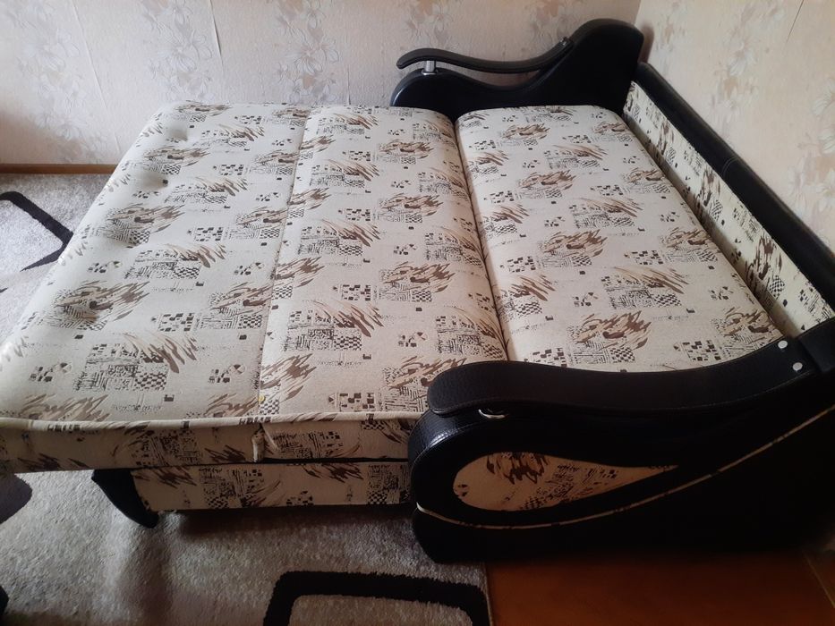 Продам диван б/у