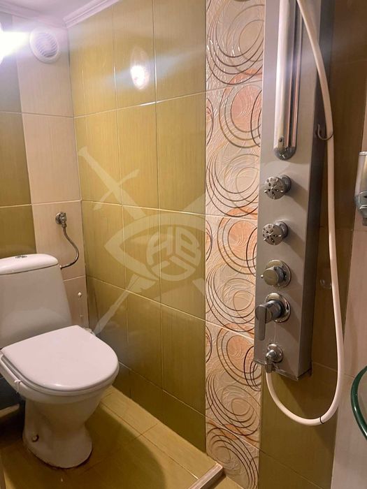 Дава се под наем Етаж от къща в Варна, Окръжна болница - 120 кв.м за 550 € - Снимка #7