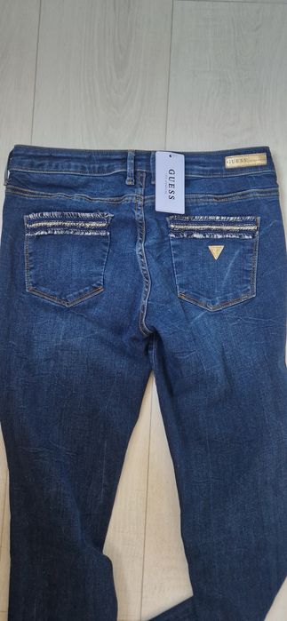 Дънки Guess нови