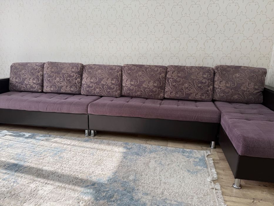 Диван, в отличном состоянии