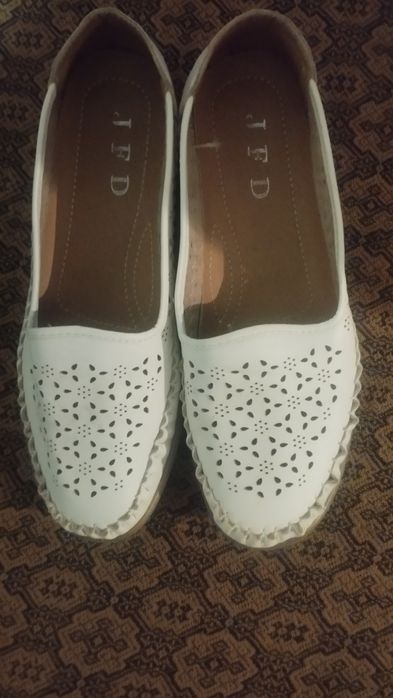 Разная женская обувь для лета 41рНовая  от 3000т  б/у 500,т