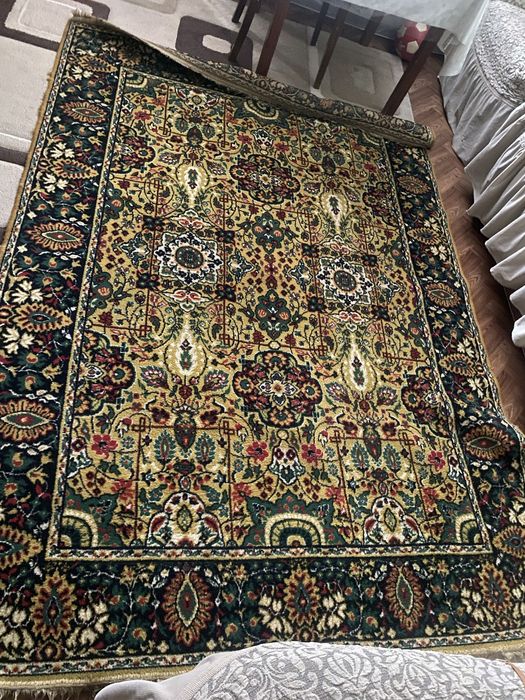 Ковры разного размера , разного качечества