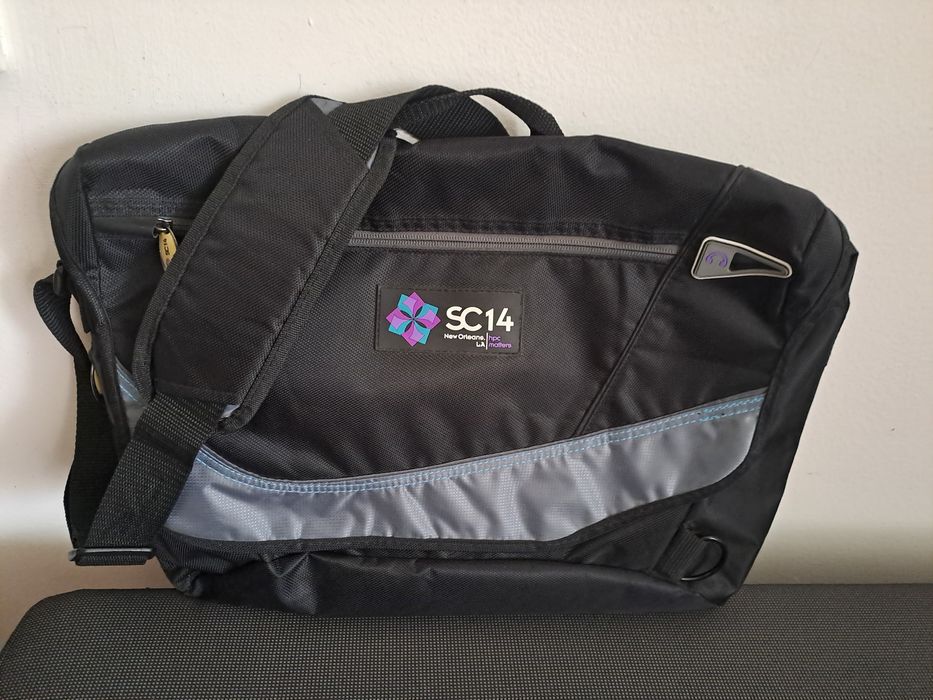 Сумка для ноутбука,рюкзак