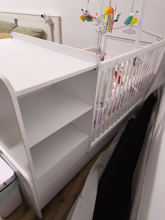 Pătuț bebeluși + saltea + carusel