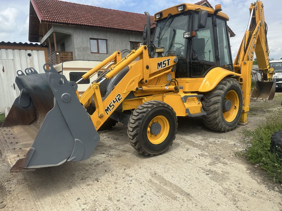 Buldoexcavator MST 542