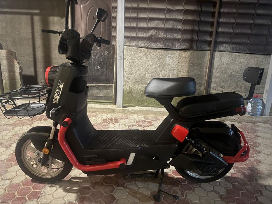 Продается Скутер Tank 109 AET