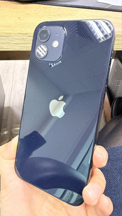 Продам iPhone12, в отличном состоянии
