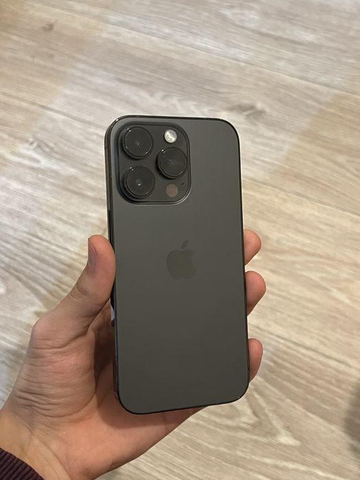 Срочно продам Iphone 14pro