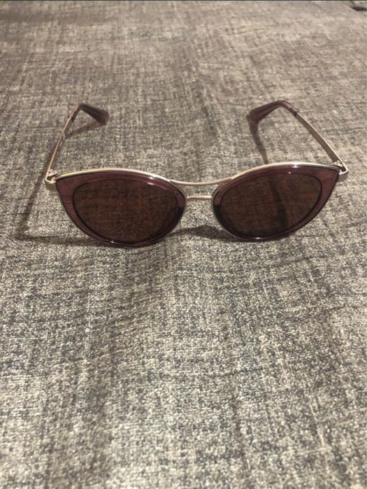 Очила Guess с розови рамки