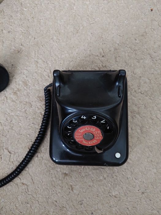 Telefon vechi,old,retro,de colectie ,de decor
