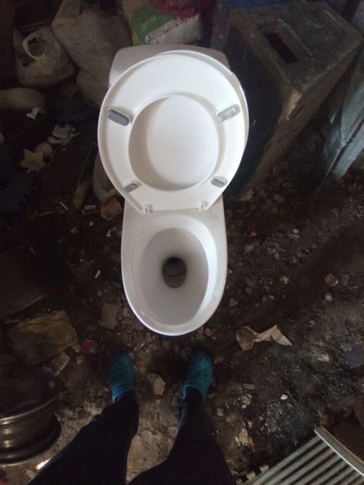Унитаз в хорошем состоянии